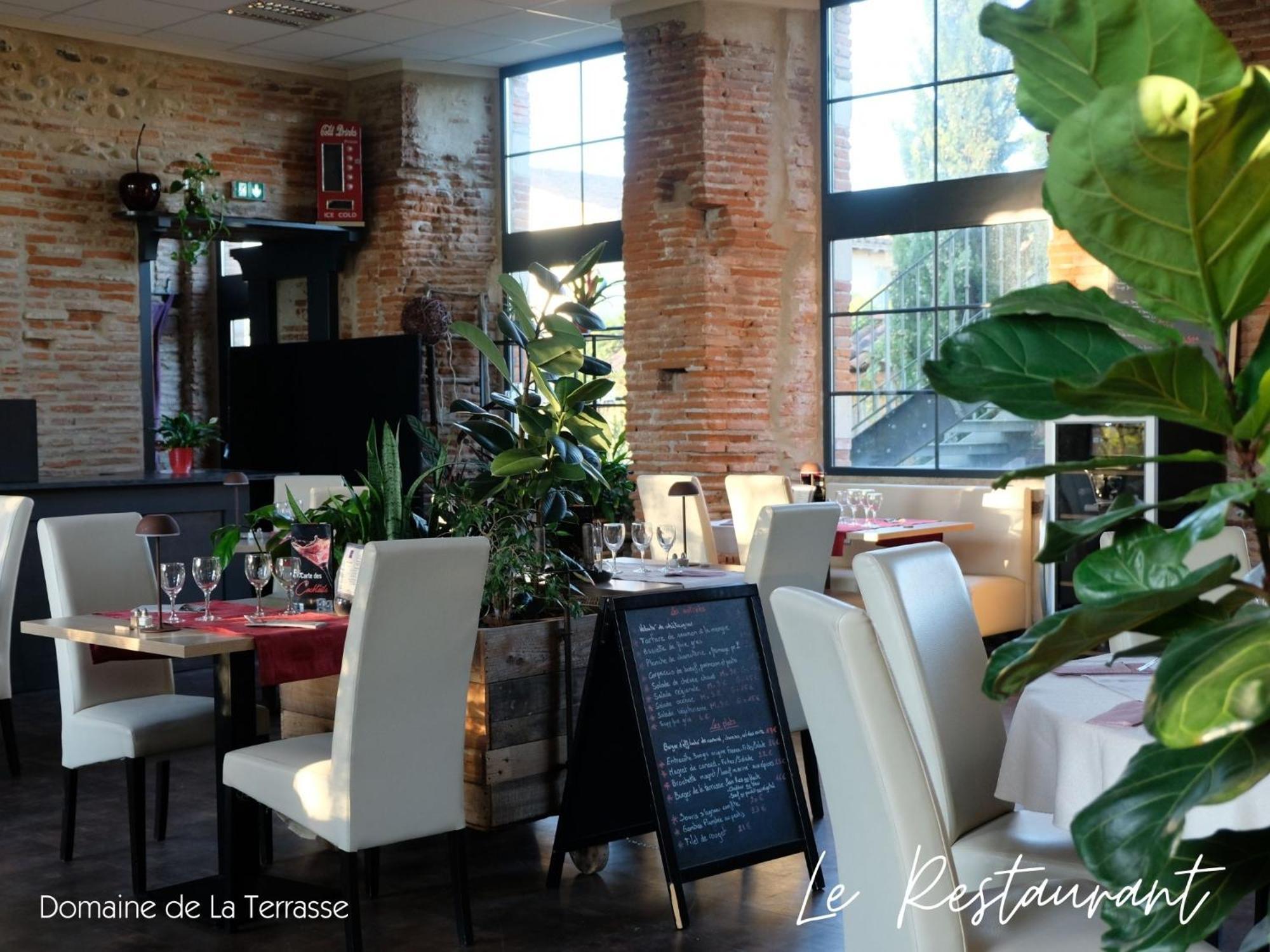 Domaine De La Terrasse Lägenhet Carbonne Exteriör bild
